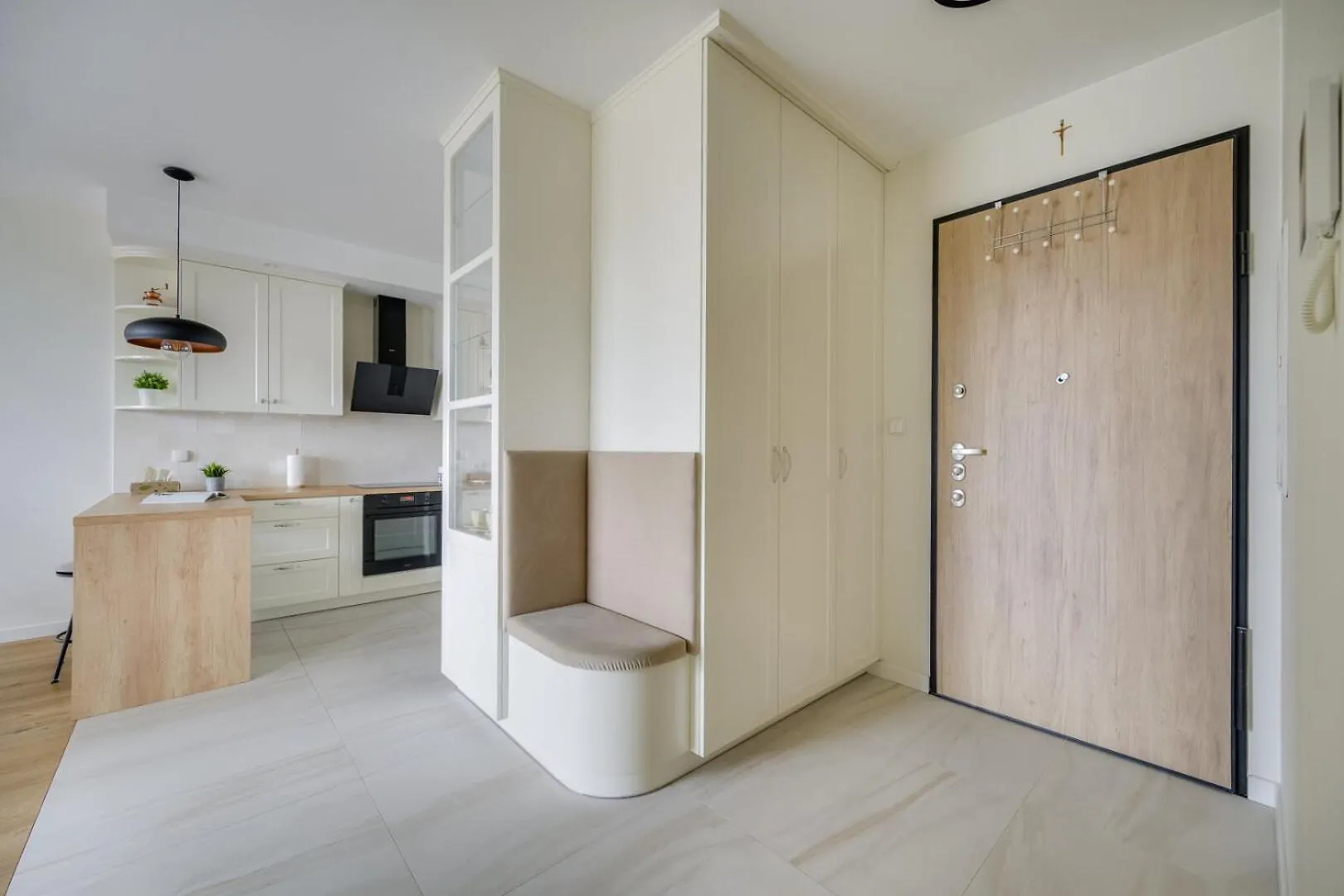 Prostywynajem Apartament Garrison Skyline Parking グダニスク