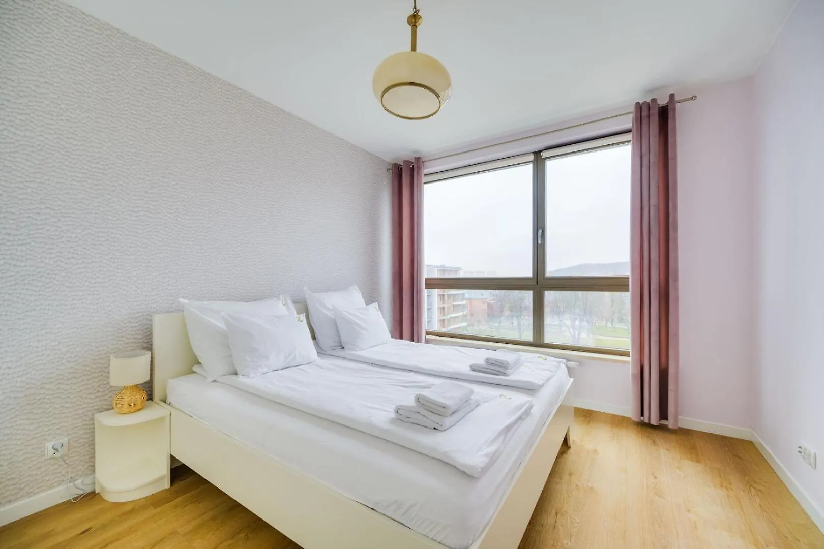 Prostywynajem Apartament Garrison Skyline Parking グダニスク 0*,  ポーランド