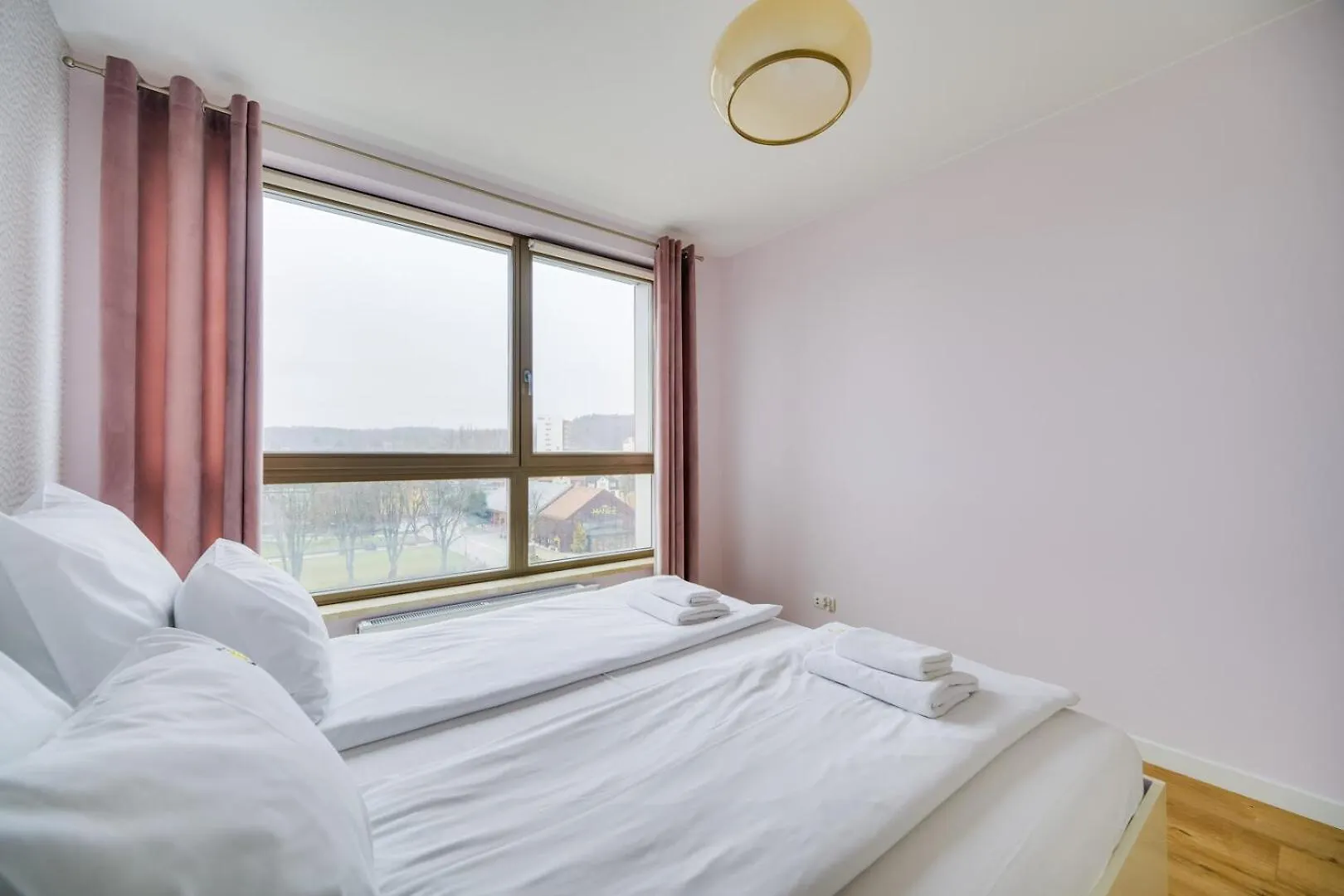 アパート Prostywynajem Apartament Garrison Skyline Parking グダニスク